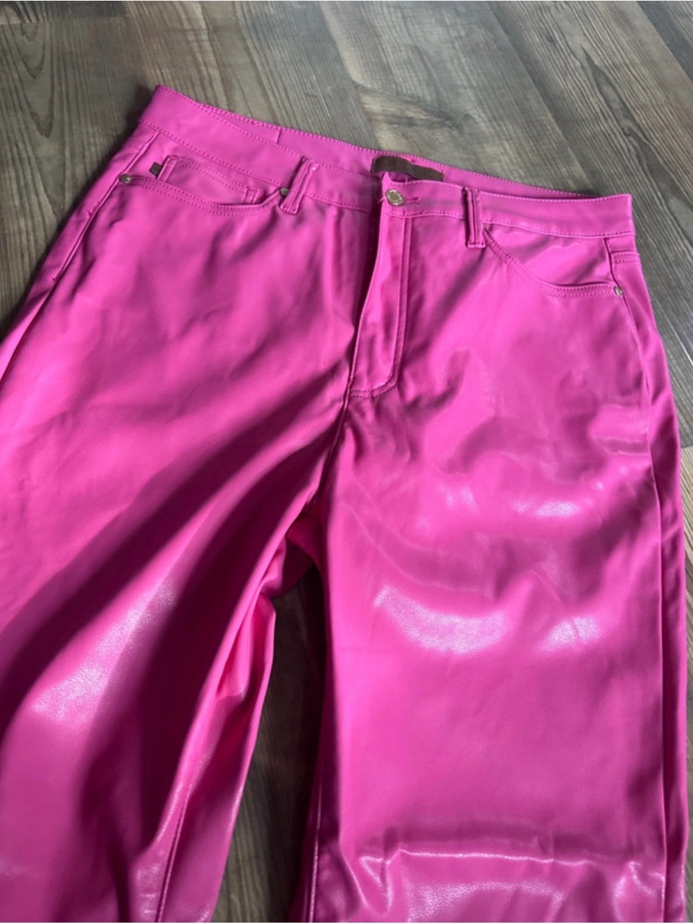 Judy Blue 13/31 Women’s Pink Faux Leather Jeans